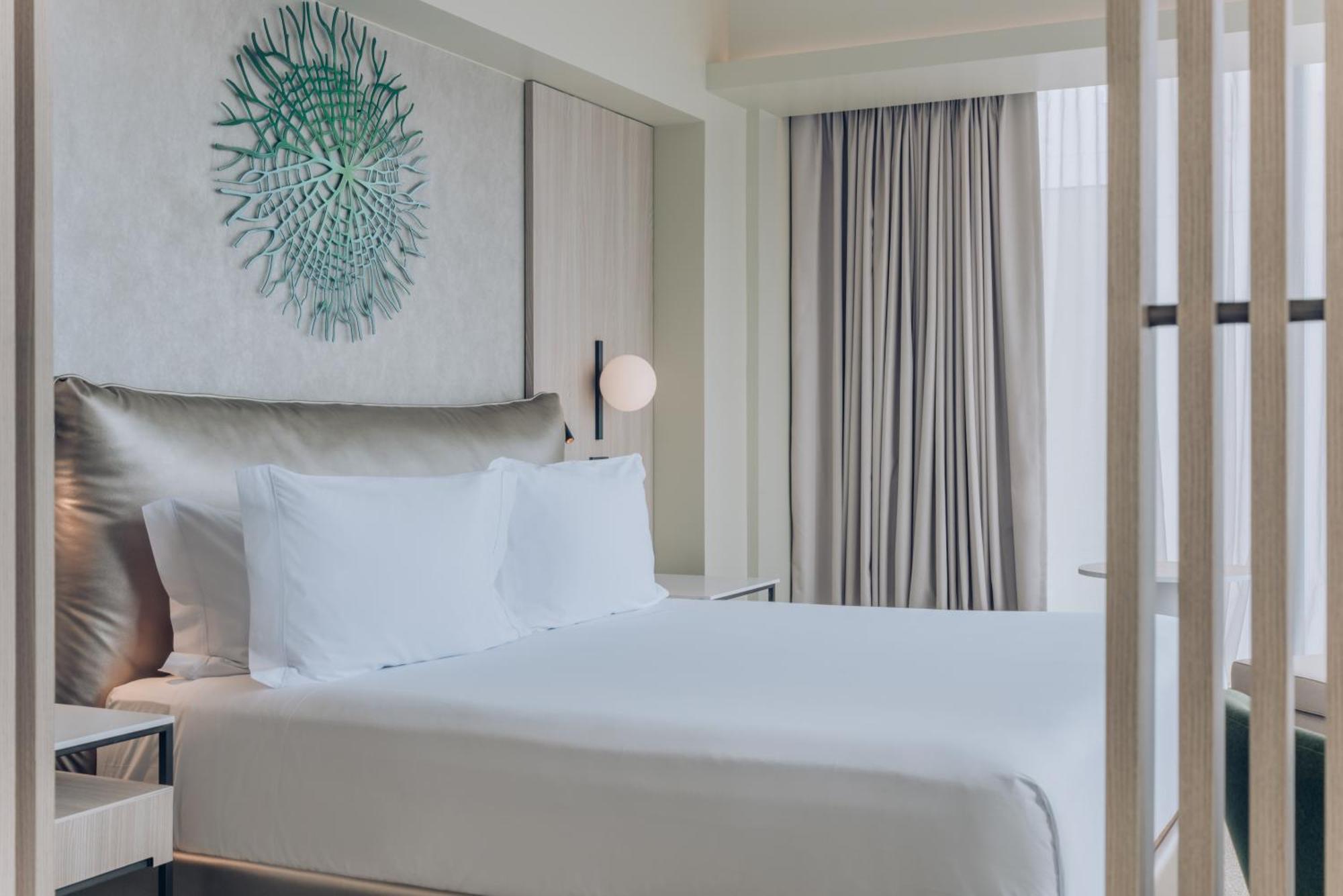 Chambre Lit King-Size - Vue sur Ville - Accessible aux Personnes à Mobilité Réduite