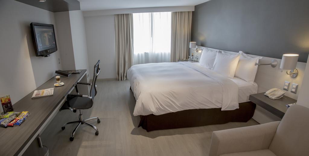 Superior King Room,1350239230:JPEG